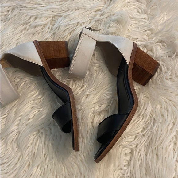 Frye Black and White Ankle Strap Heels size 7.5 very good condition zipper back - Picture 6 of 12